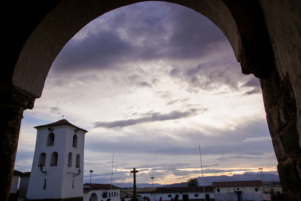CHINCHERO - CHURCH AND MARKET IN PERU